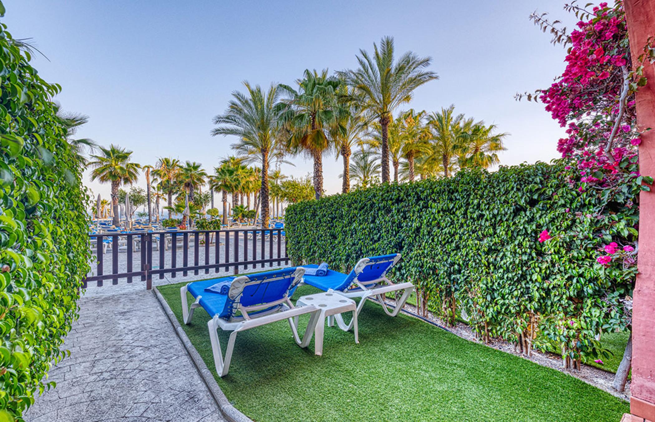 Playacalida Hotel Almunecar Exterior photo